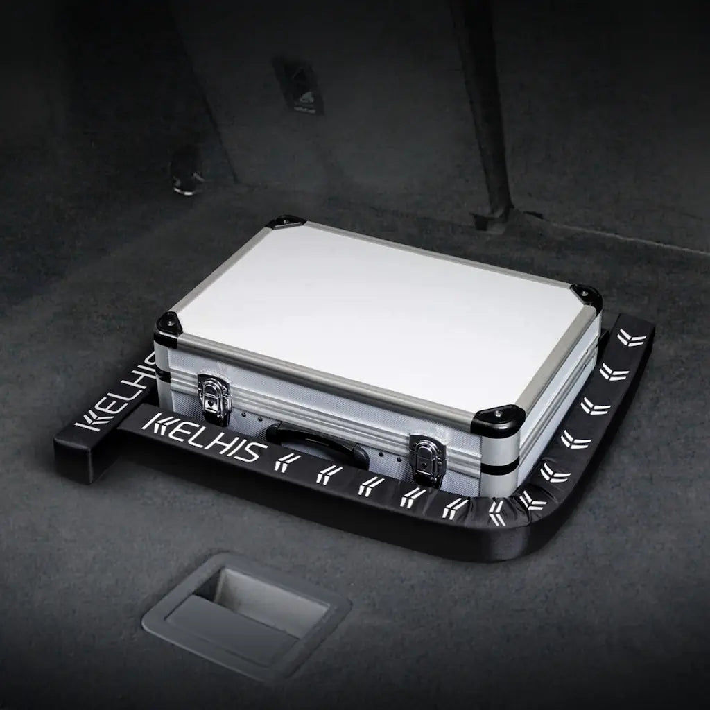 Using two FlexiSticks to separate different cargo types