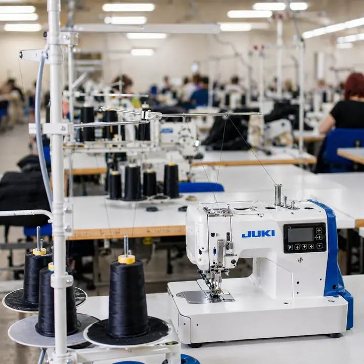 Reparto cucito della fabbrica partner di FlexiStick in Ucraina